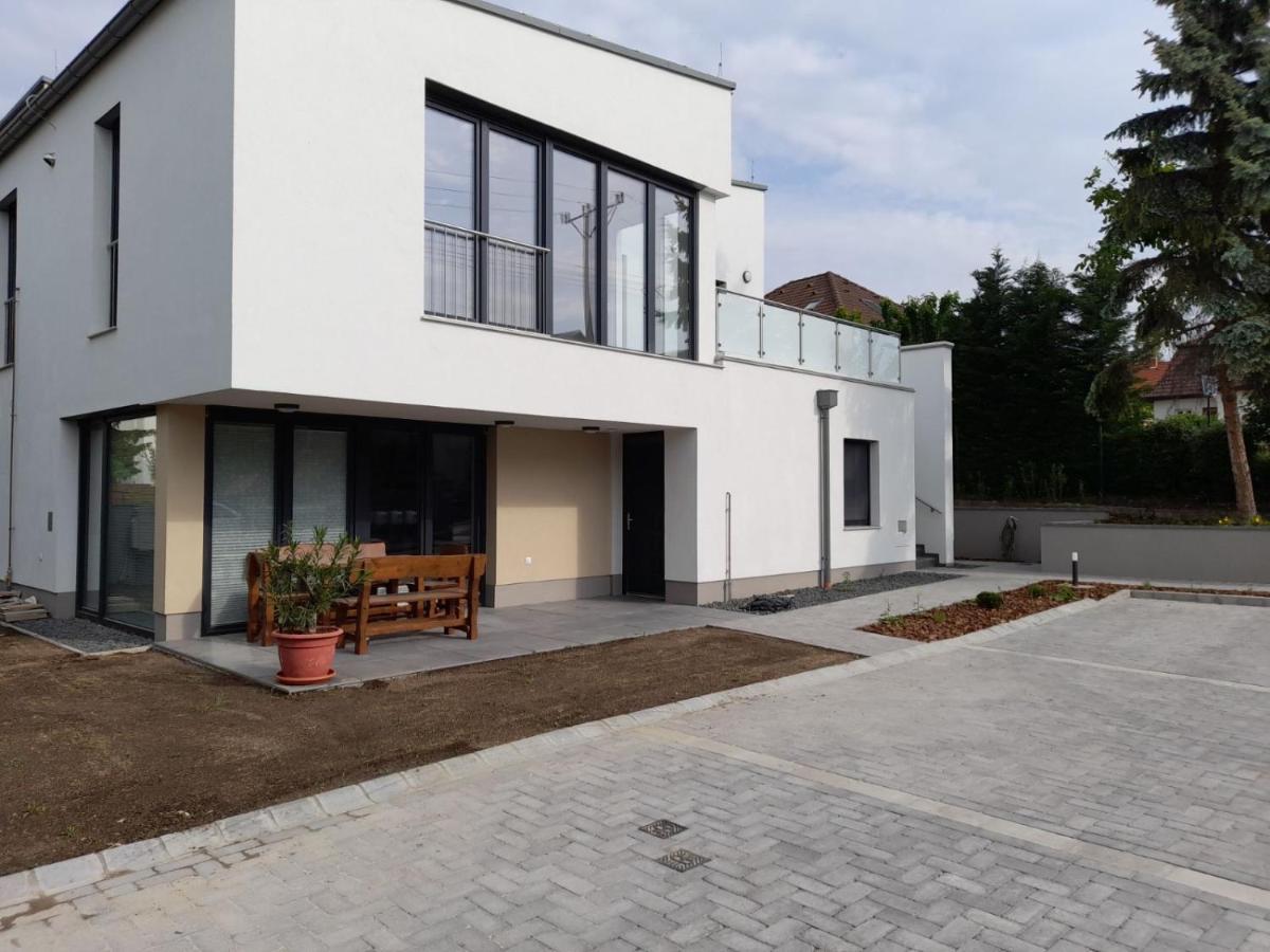 Kempi Kuckoja Balatonalmadi Luaran gambar