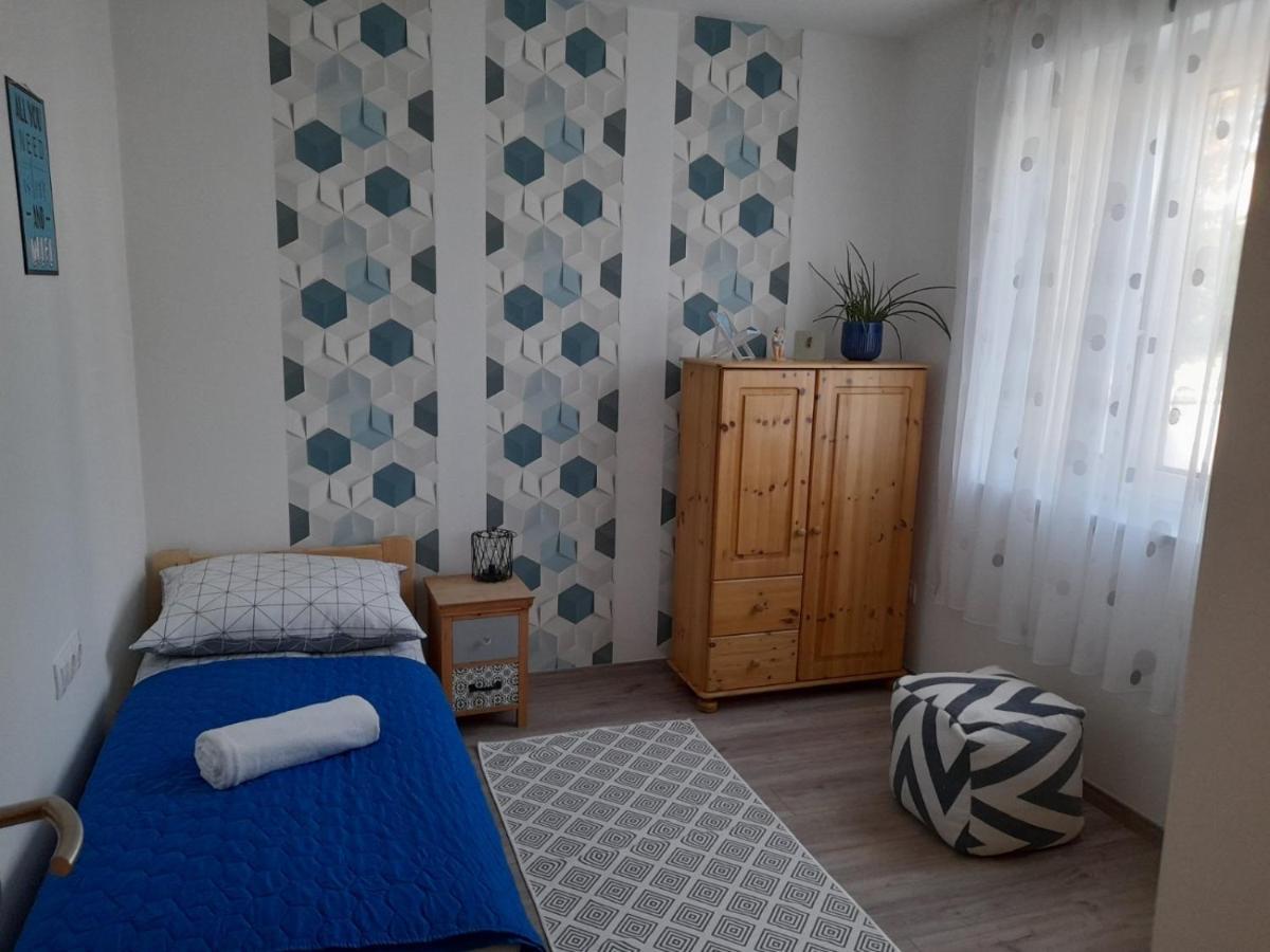 Kempi Kuckoja Balatonalmadi Luaran gambar