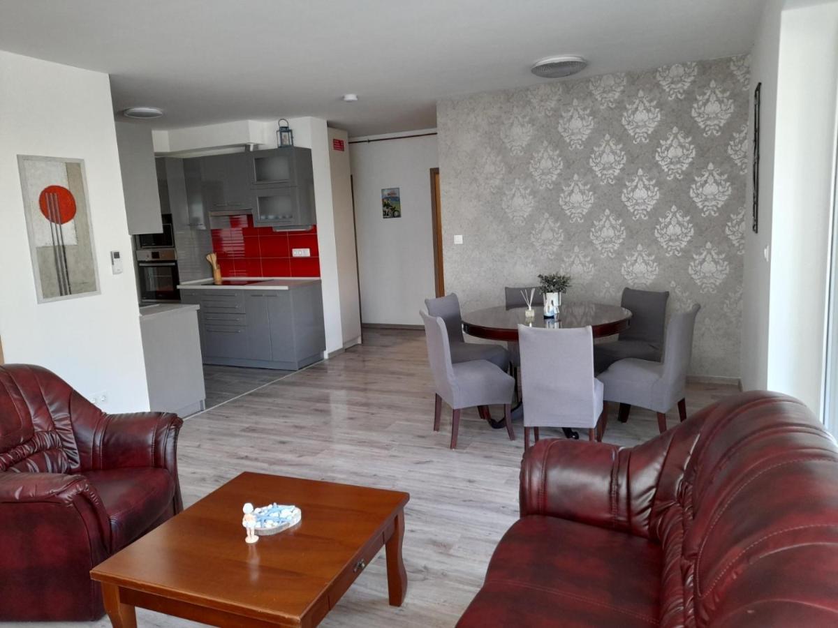 Kempi Kuckoja Balatonalmadi Luaran gambar
