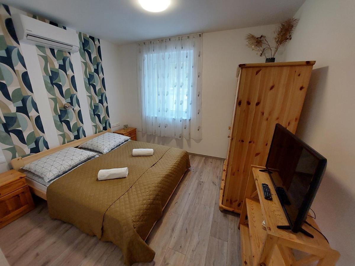 Kempi Kuckoja Balatonalmadi Luaran gambar